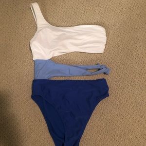 Abercrombie & Fitch Women’s One Piece Bathing Suit